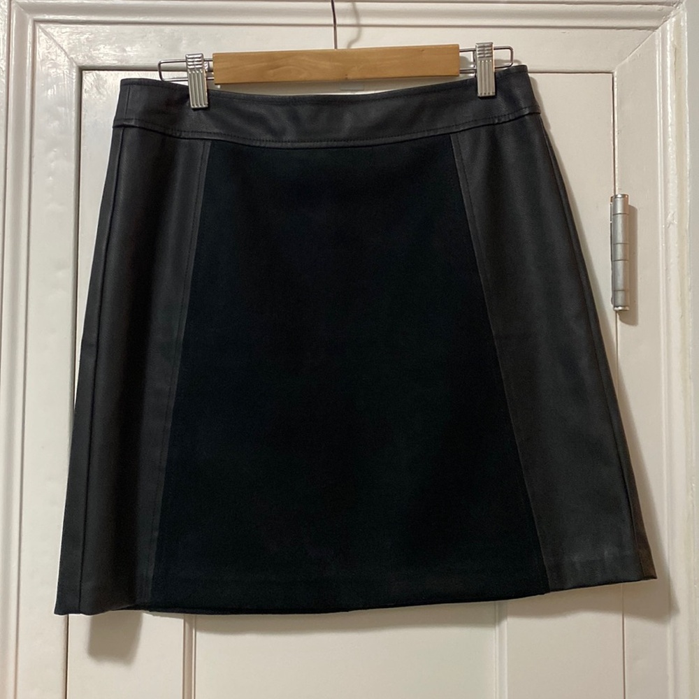 Loft faux leather and faux suede skirt